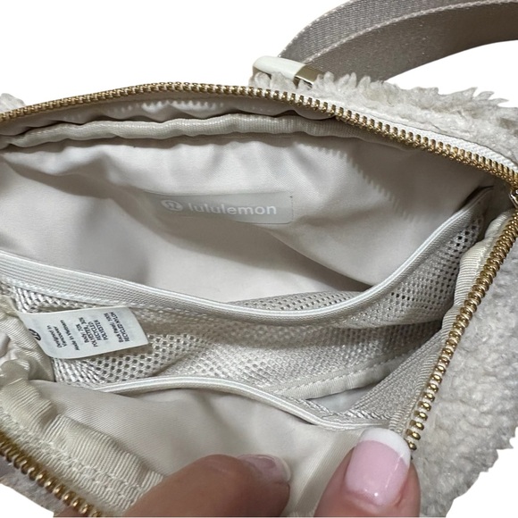 LULULEMON Everywhere Fleece Crossbody Bag in Natural / Trench - Picture 6 of 9